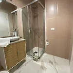 La Casa Di Alan 3*