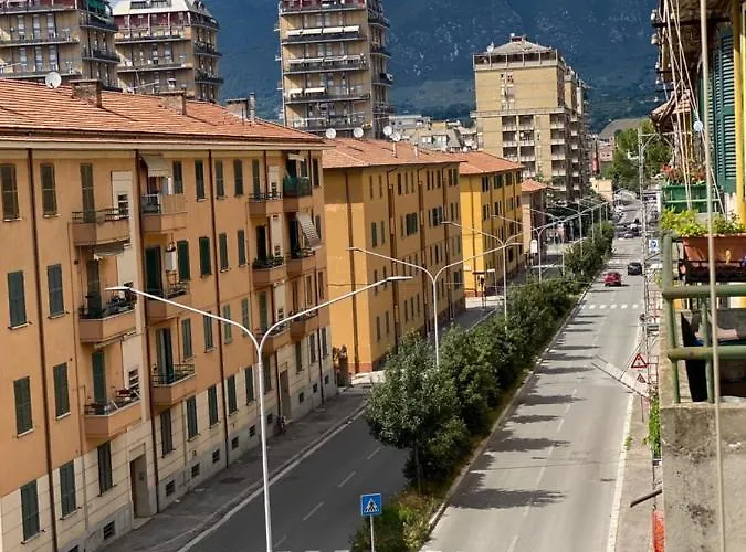 La Casa Di Alan بيت ضيافة